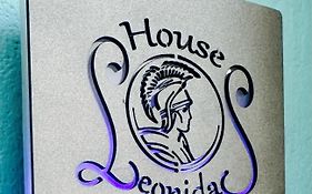 Leonidas House